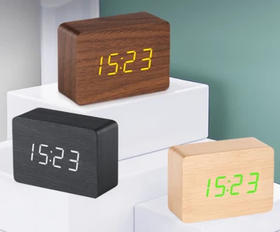 木製目覚まし時計 温度機能付き LED 目覚まし時計 音声制御 デジタル時計 小型木製電子目覚まし時計 USB 装飾ギフト